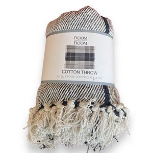 Room 2 Room plaid fringe cotton throw